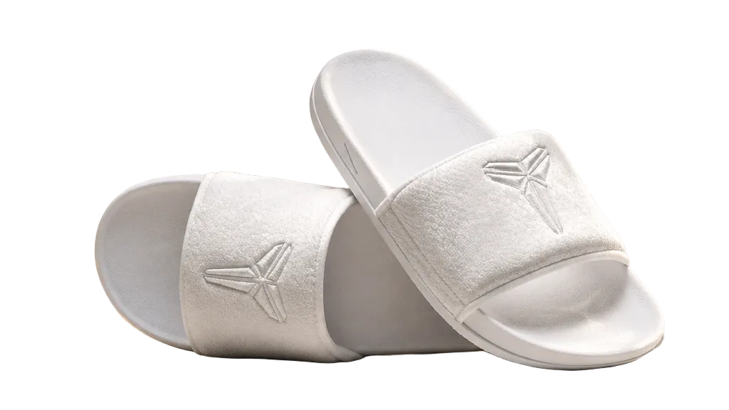 Kobe Offcourt Slide Triple White