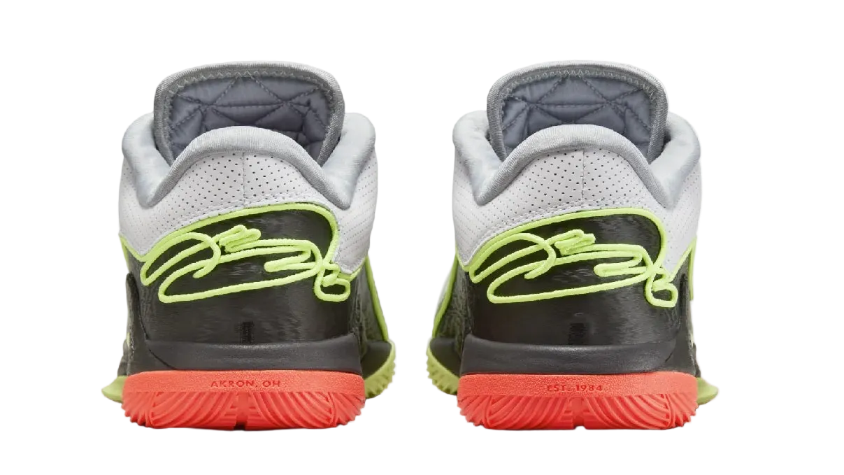 LeBron 22 EP Moonlight Crown Jewel