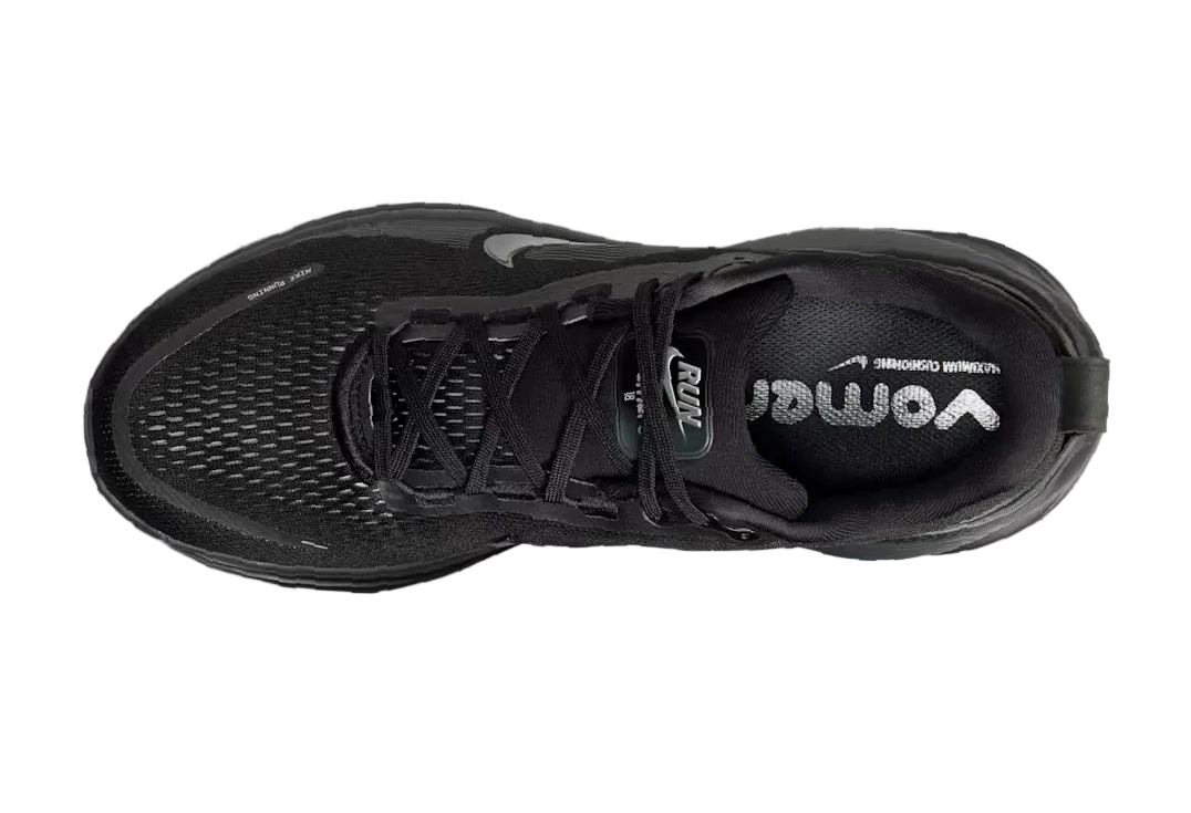 Vomero 18 Triple Black