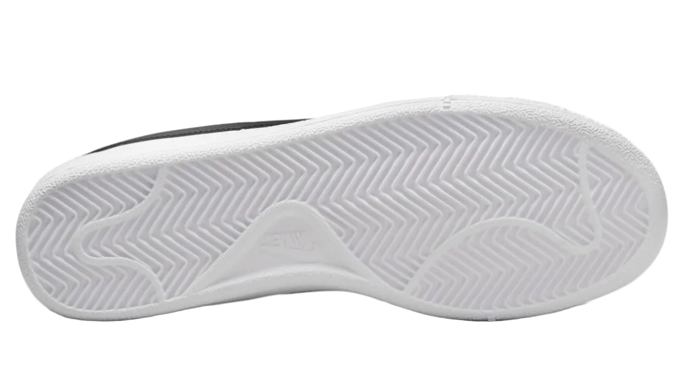 Court Royale White Black