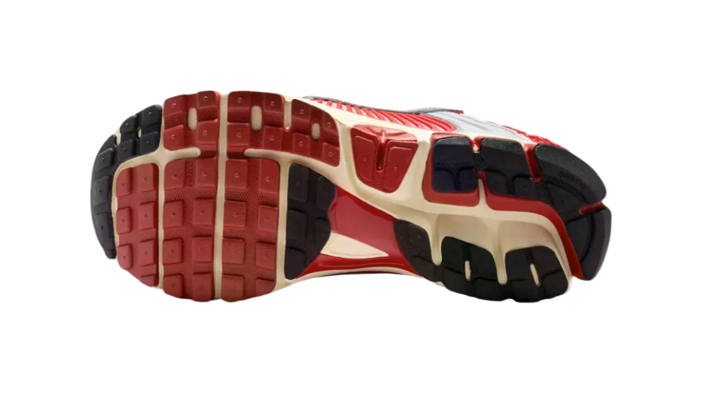 Zoom Vomero 5 Gym Red Chrome