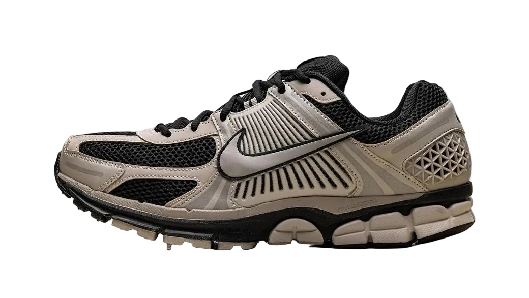 Zoom Vomero 5 Black/Cream