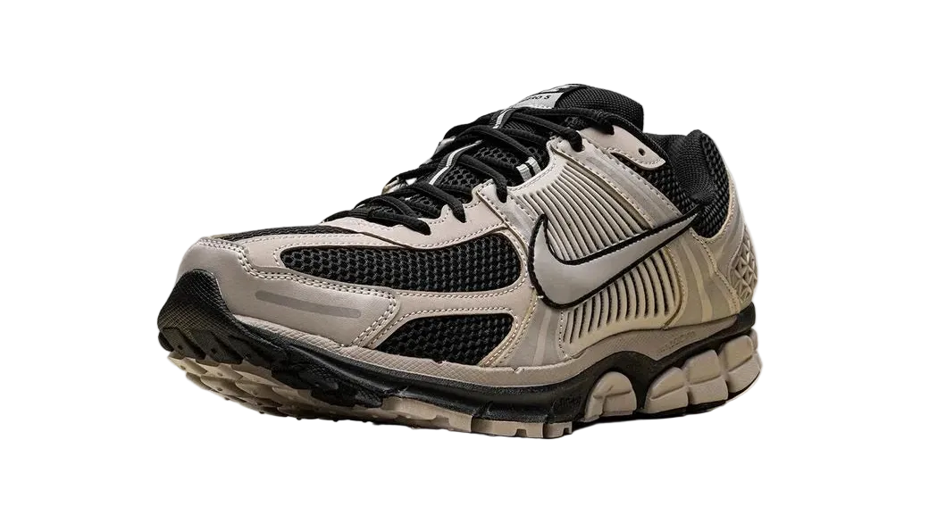 Zoom Vomero 5 Black/Cream